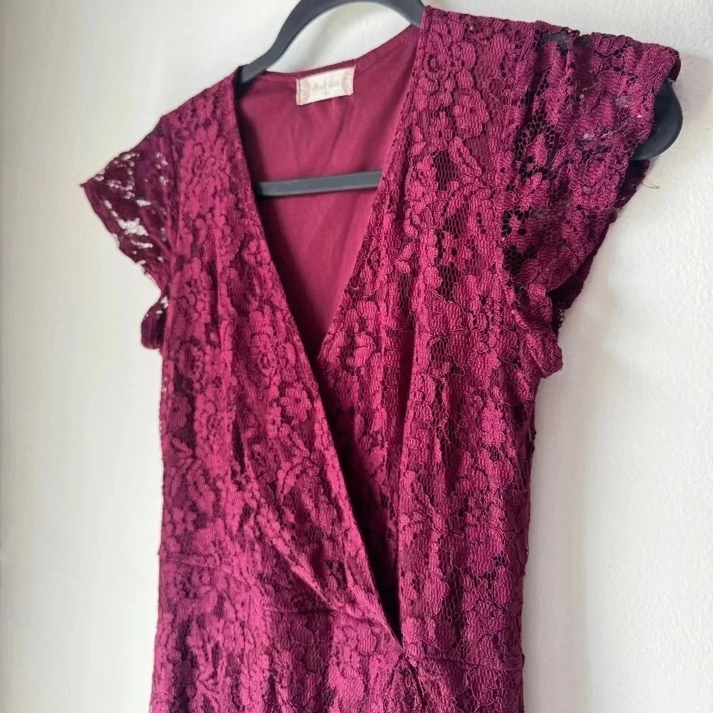 Altar’d State Burgundy Lace Wrap Midi Dress Elegant V-Neck Flutter Sleeve Small - Picture 3 of 7